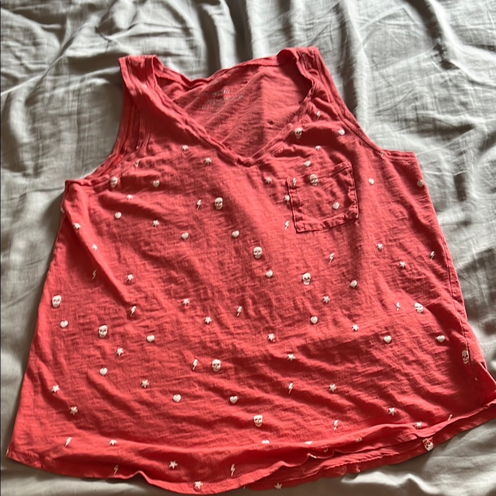 Sleeveless Top with White Skulls